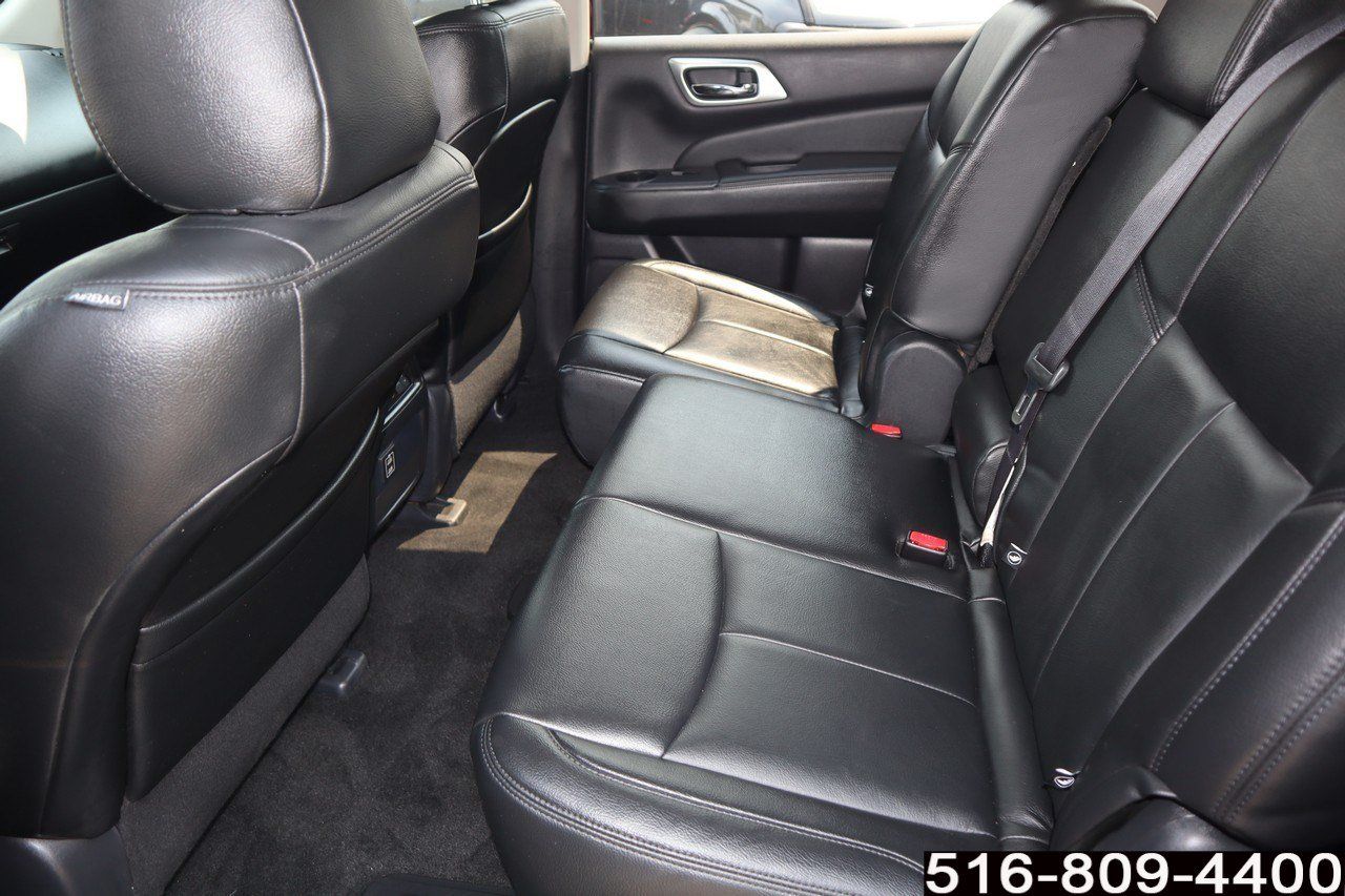 Used 2018 Nissan Pathfinder SV w/ SV Tech Package AWD/4WD image 18