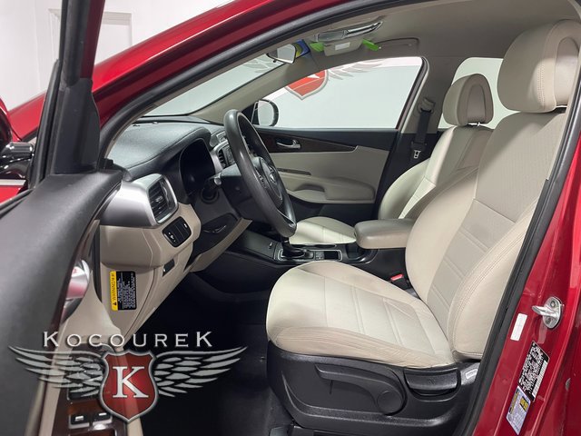 Used 2016 Kia Sorento LX AWD/4WD image 11