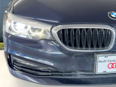 Used 2018 BMW 530i image 11