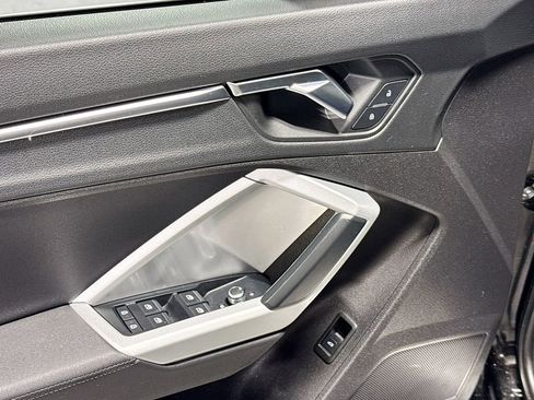 Used 2020 Audi Q3 2.0T Premium w/ Convenience Package image 26