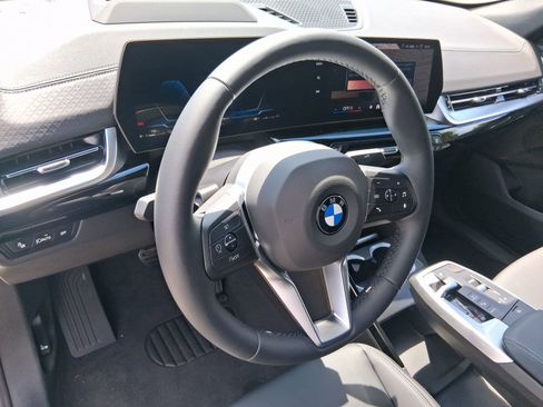 Used 2026 BMW X2 xDrive28i image 4
