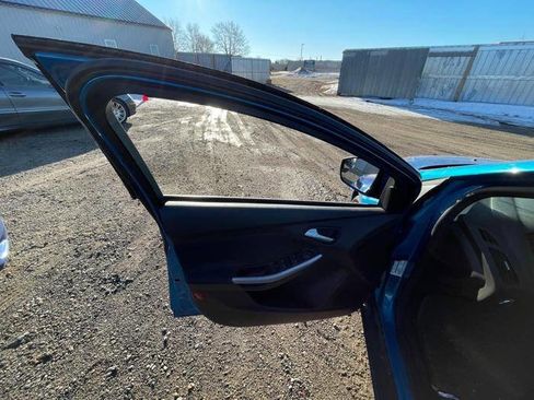 Used 2014 Ford Focus SE w/ Equipment Group 201A image 22