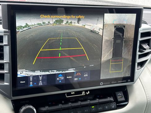 Used 2023 Toyota Sequoia Capstone AWD/4WD image 20