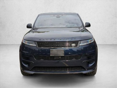 Used 2023 Land Rover Range Rover Sport SE Dynamic AWD/4WD image 2