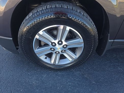Used 2017 Chevrolet Traverse LT image 4