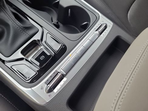 New 2026 Kia Carnival SX FWD image 36