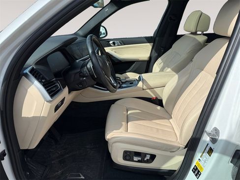 Used 2021 BMW X5 xDrive40i w/ Convenience Package image 2