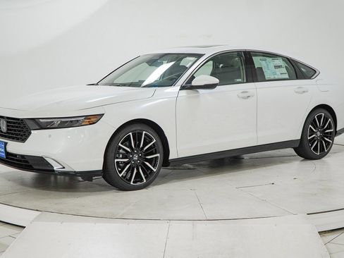 New 2025 Honda Accord Touring image 3