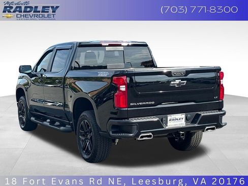 Used 2025 Chevrolet Silverado 1500 LT Trail Boss w/ Convenience Package II AWD/4WD image 3