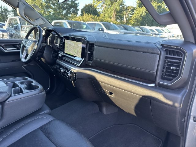 Used 2025 GMC Sierra 1500 SLT AWD/4WD image 28