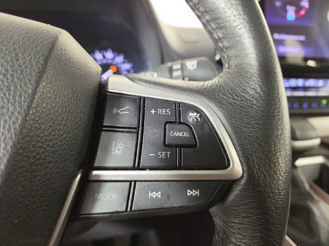 Used 2024 Toyota Sienna XLE FWD image 24