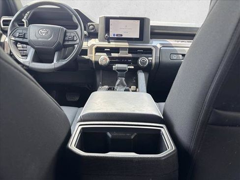 Certified 2026 Toyota Tacoma SR5 AWD/4WD image 26