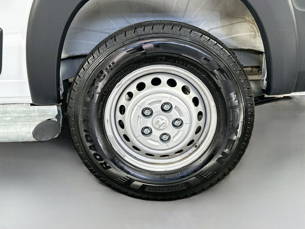Used 2025 RAM ProMaster 2500 w/ U-Haul Equipment Group FWD image 30