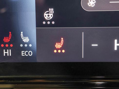 Used 2023 Volkswagen ID.4 Pro S Plus image 9