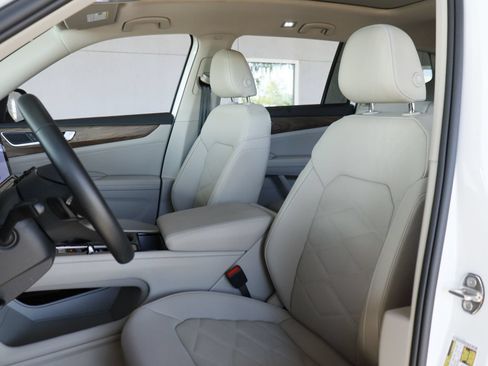 Certified 2026 Volkswagen Atlas SE FWD image 10