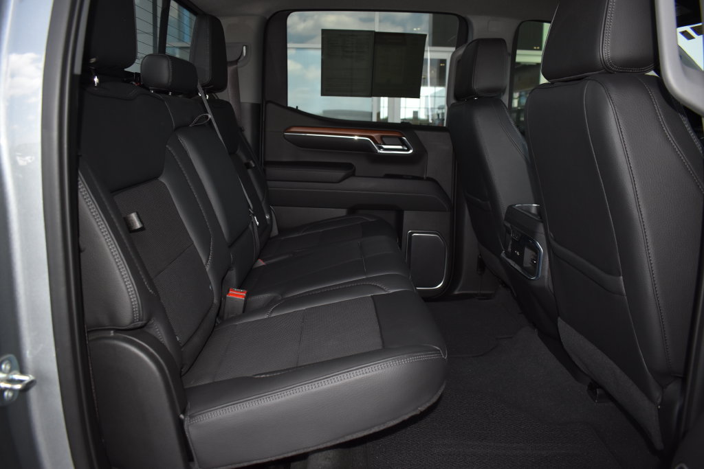 Used 2023 GMC Sierra 1500 Denali AWD/4WD image 17