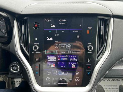Used 2022 Subaru Outback Premium image 28