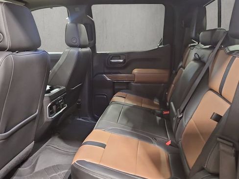 Used 2020 Chevrolet Silverado 1500 High Country w/ Technology Package AWD/4WD image 28