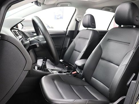 Used 2021 Volkswagen Golf 4-Door FWD image 11