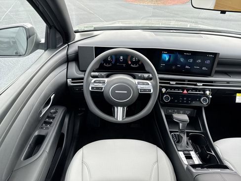 Used 2026 Hyundai Santa Cruz SEL image 18