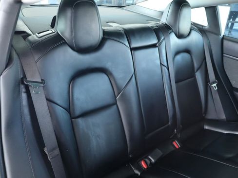 Used 2019 Tesla Model 3 Mid Range image 30