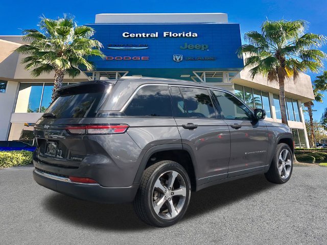 Certified 2023 Jeep Grand Cherokee Limited w/ Trailer Tow Prep Group (B) AWD/4WD image 5