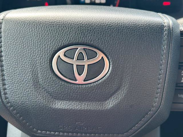 Certified 2026 Toyota Tacoma SR5 AWD/4WD image 35