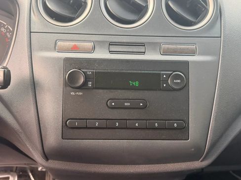 Used 2012 Ford Transit Connect XL FWD image 17
