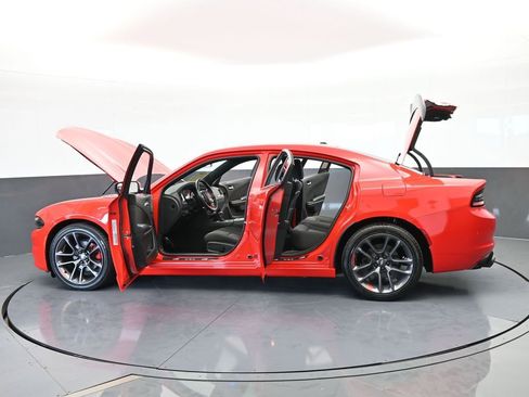 Used 2019 Dodge Charger SXT image 71