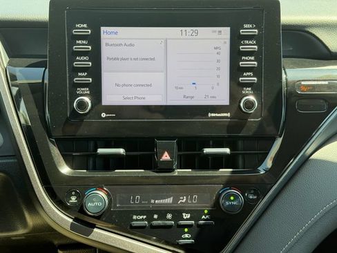 Used 2023 Toyota Camry SE FWD image 14