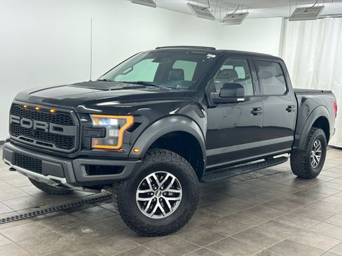 Used 2018 Ford F150 Raptor w/ Equipment Group 802A Luxury image 1