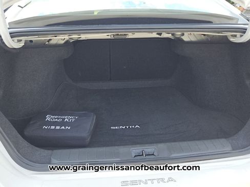 Used 2025 Nissan Sentra SV w/ All-Weather Package FWD image 6