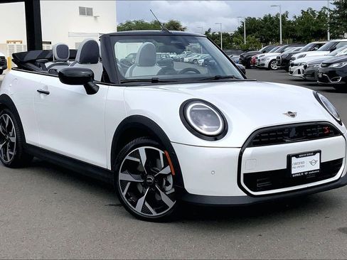 Certified 2025 MINI Cooper S image 35