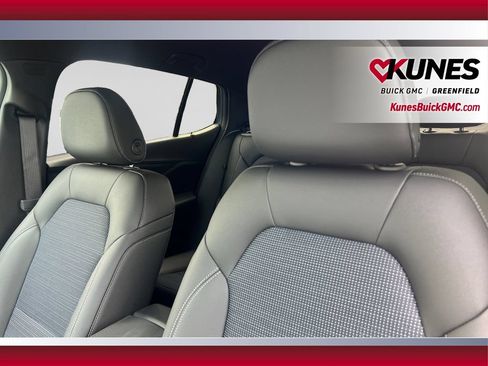 New 2026 Buick Envista Sport Touring w/ Convenience I Package FWD image 20