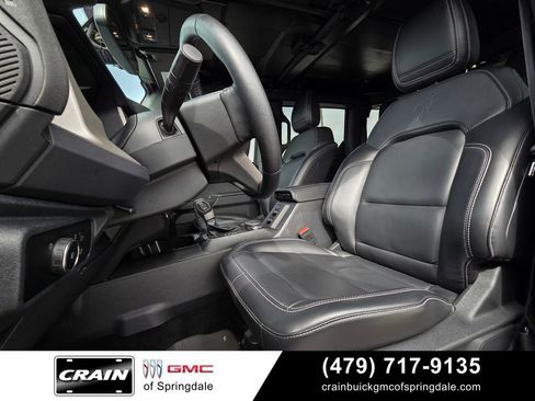 Used 2025 Ford Bronco Outer Banks AWD/4WD image 25
