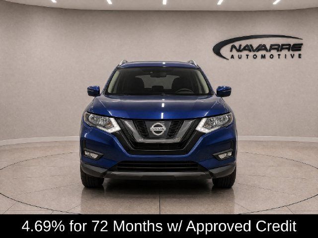 Used 2017 Nissan Rogue SV w/ Sun & Sound Touring Package FWD image 2