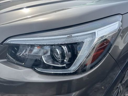 Used 2019 Subaru Forester Limited image 2