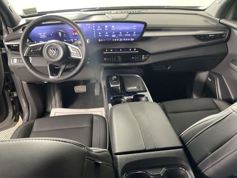 Used 2025 Buick Enclave Preferred image 19