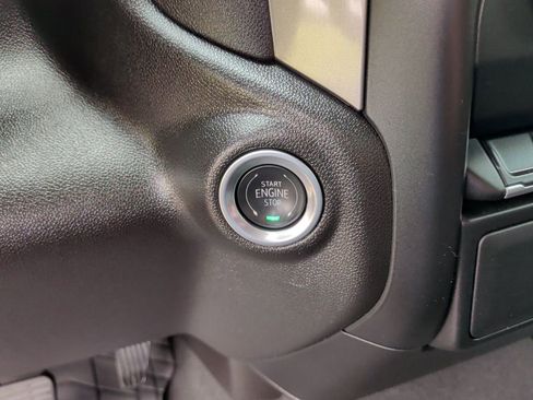 Used 2024 Chevrolet Silverado 1500 Custom image 22