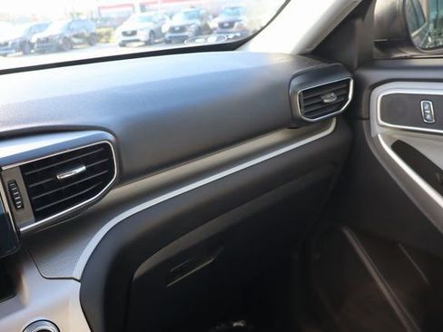 Used 2021 Ford Explorer XLT w/ Equipment Group 202A image 34