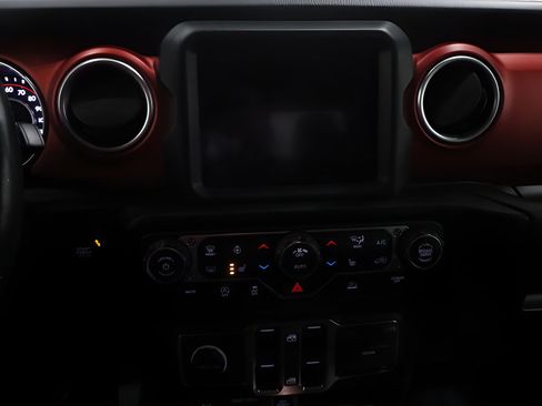 Used 2020 Jeep Gladiator Rubicon w/ Dual Top Group AWD/4WD image 19