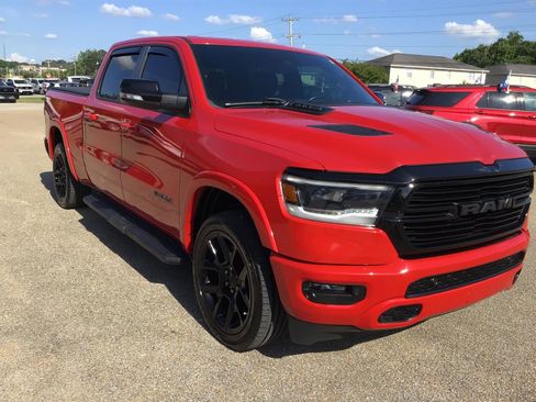 Used 2021 RAM 1500 Laramie AWD/4WD image 7