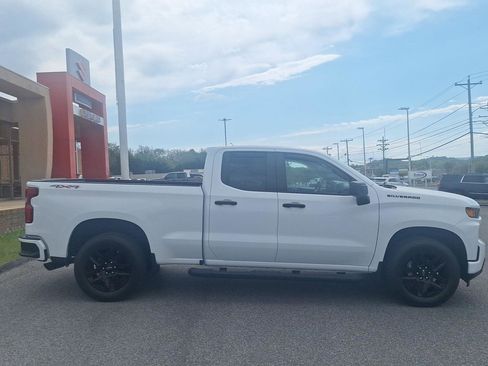 Used 2021 Chevrolet Silverado 1500 Custom w/ Rally Edition AWD/4WD image 2