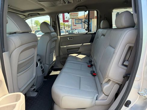 Used 2011 Honda Pilot Touring image 10