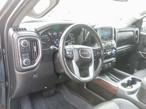 Used 2022 GMC Sierra 1500 SLT w/ SLT Premium Plus Package AWD/4WD image 16