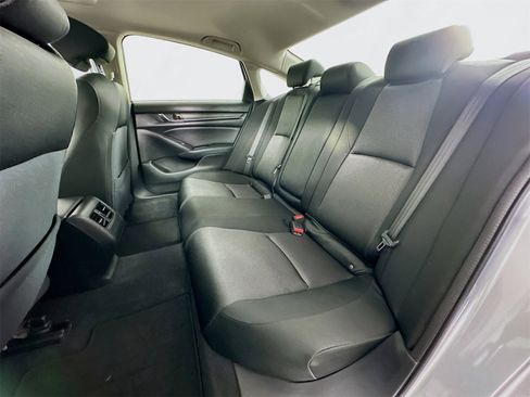 Used 2018 Honda Accord EX image 24