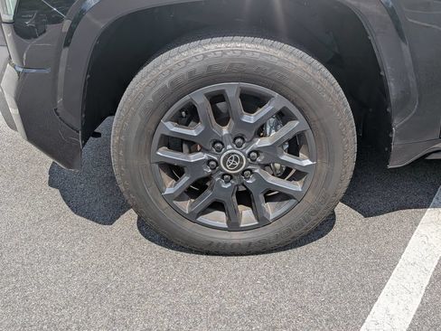 Used 2024 Toyota Tundra Platinum RWD image 5