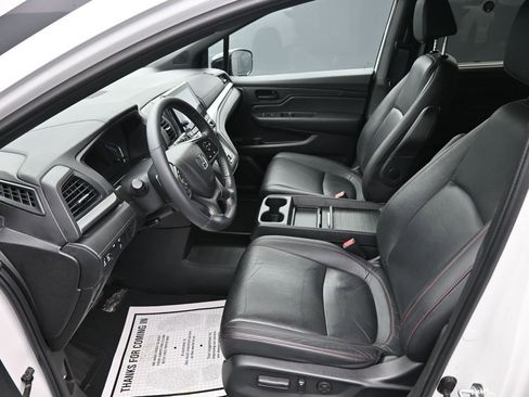 Used 2023 Honda Odyssey Sport image 11