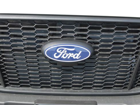 New 2026 Ford Transit 250 148 Medium Roof w/ Load Area Protection Package RWD image 9