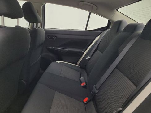 Used 2021 Nissan Versa SV FWD image 18